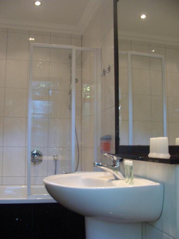 Hotel Im Schwedischen Hof 宾茨 客房 照片
